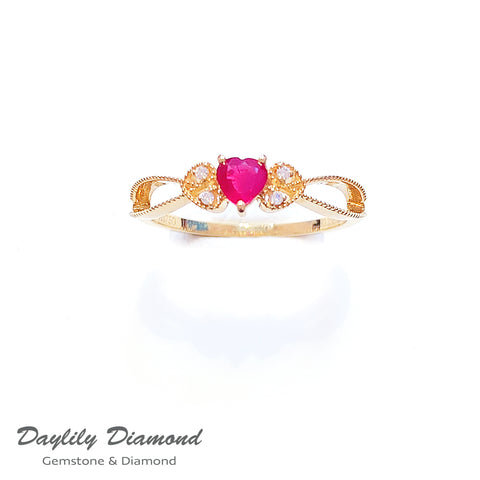 Daylily Diamond 18K Gold 32份心形紅寶石伴10份鑽石戒指*