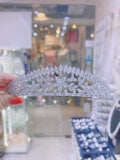 Pivoine Bridal Tiara Milano Princess Crown｜新娘髮飾 ｜結婚頭飾 | 結婚皇冠 | wedding crown | bridal hair accessories |   swarovski headband | 結婚禮物 |  婚紗頭飾 | 皇冠頭飾香港 |  裙褂頭飾 | wedding accessories