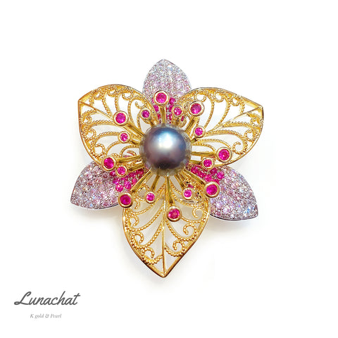 珍珠水晶胸針 ｜心口針｜brooch｜ swarovski brooches｜ 胸針香港