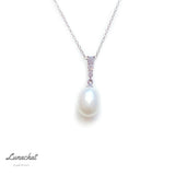 Lunachat 日本925純銀三閃石12mm水滴型淡水白珍珠耳環頸鍊套裝